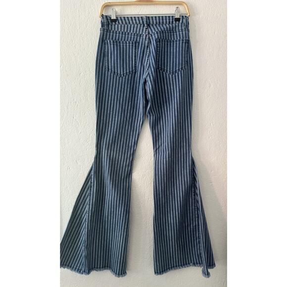Wisteria Lane Blue & White Striped Jeans Bell Bottoms Stretch Sz Med Raw Hem - Picture 8 of 11